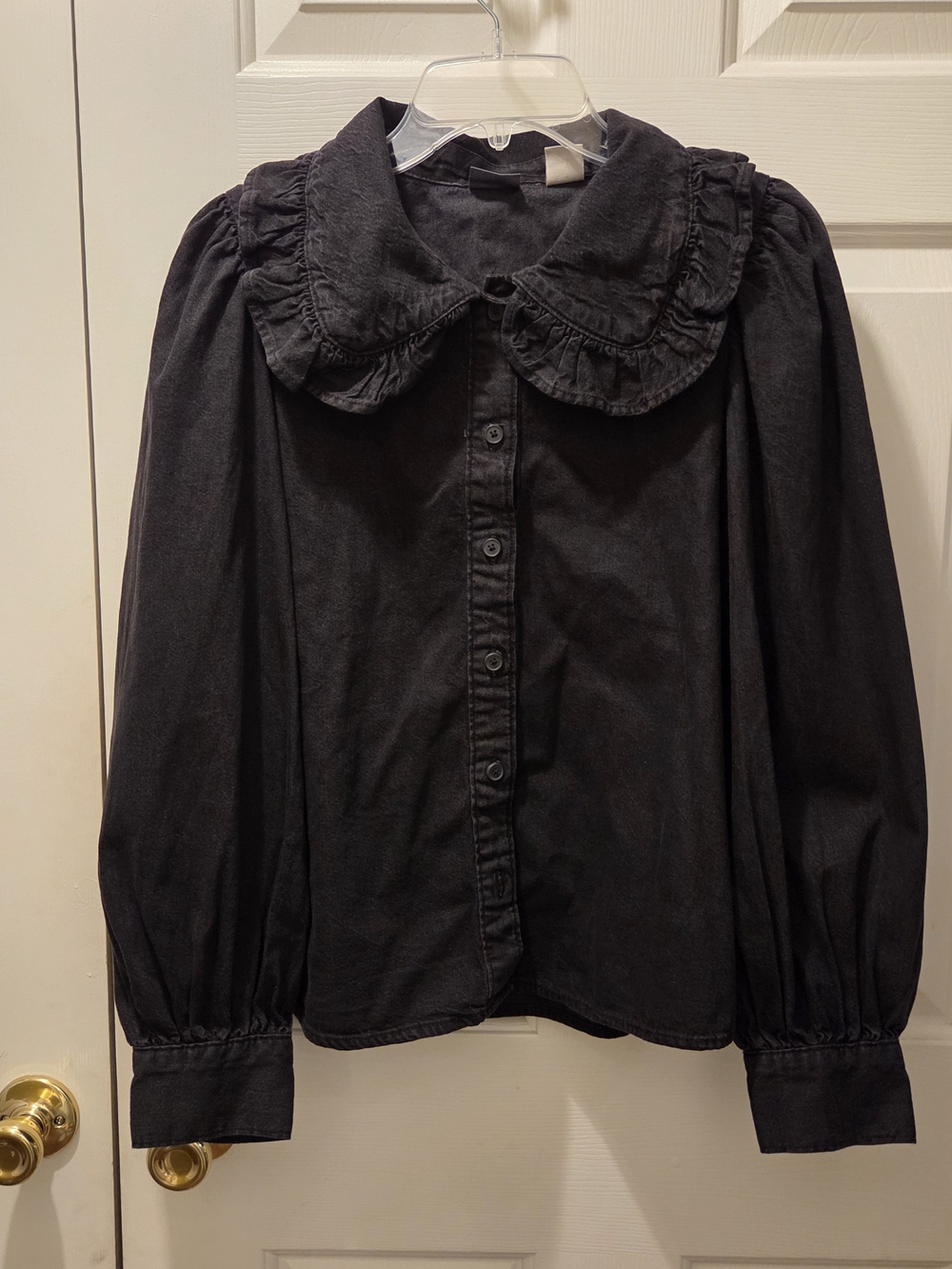 Levi's Black Ruffled Collar Button-Front Blouse